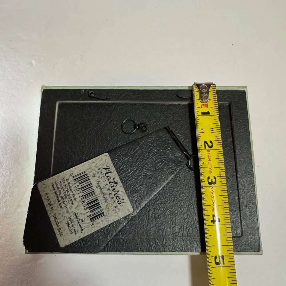 Hallmark Marjolein Bastin Natures Sketchbook Magnetic Photo Frame Green 4x6 NWT